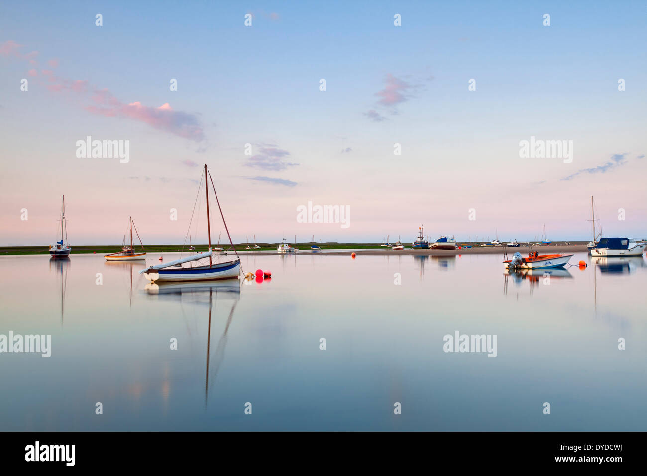 Morston au coucher du soleil sur la côte nord du comté de Norfolk. Banque D'Images