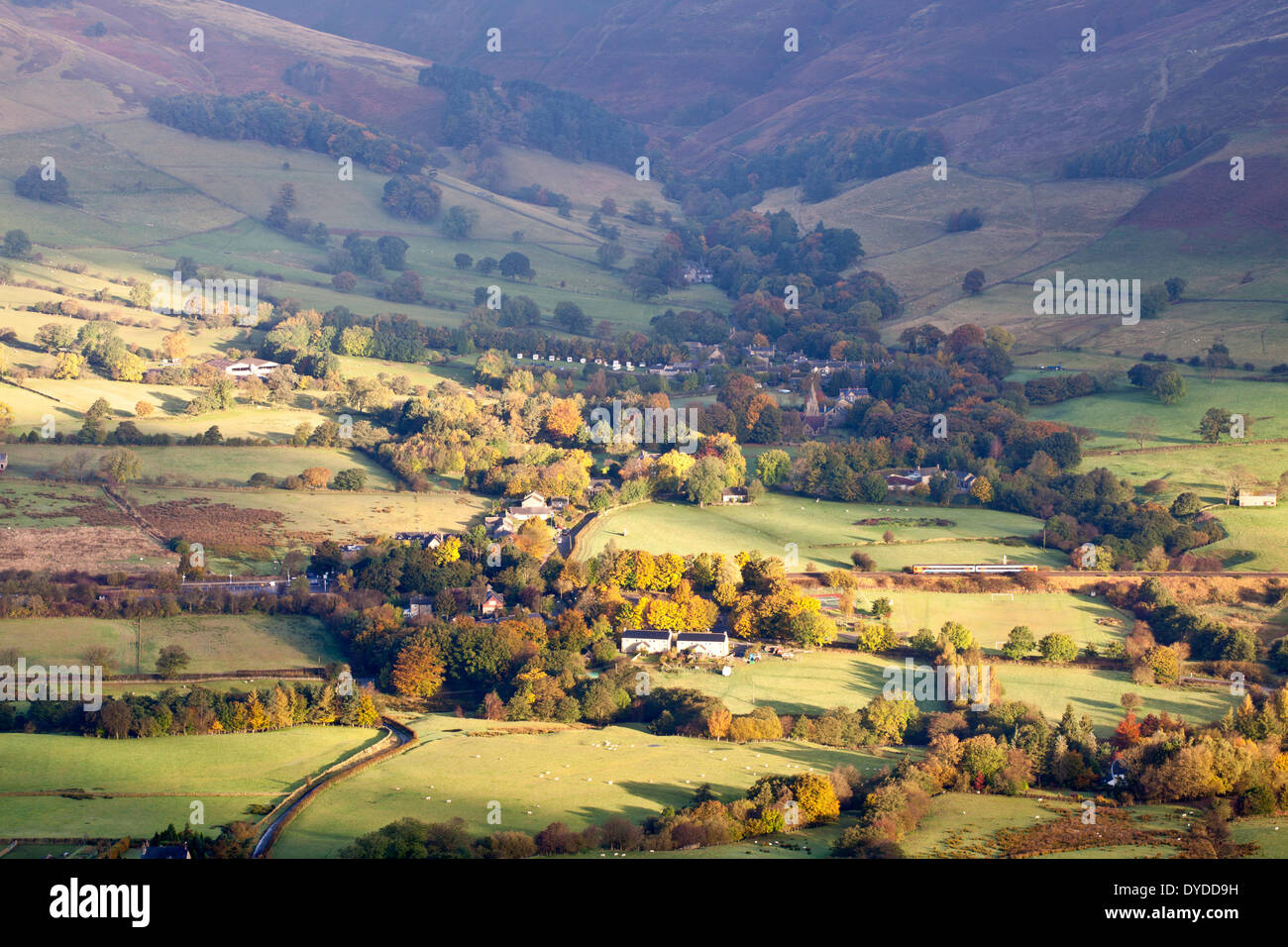 Couleurs d'automne plus de Edale dans le parc national de Peak District. Banque D'Images