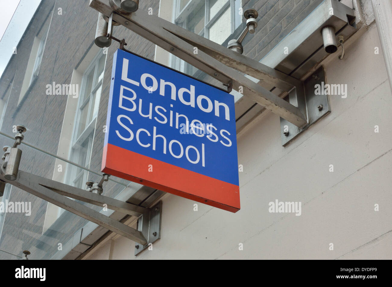 La London Business School en route du parc. Banque D'Images