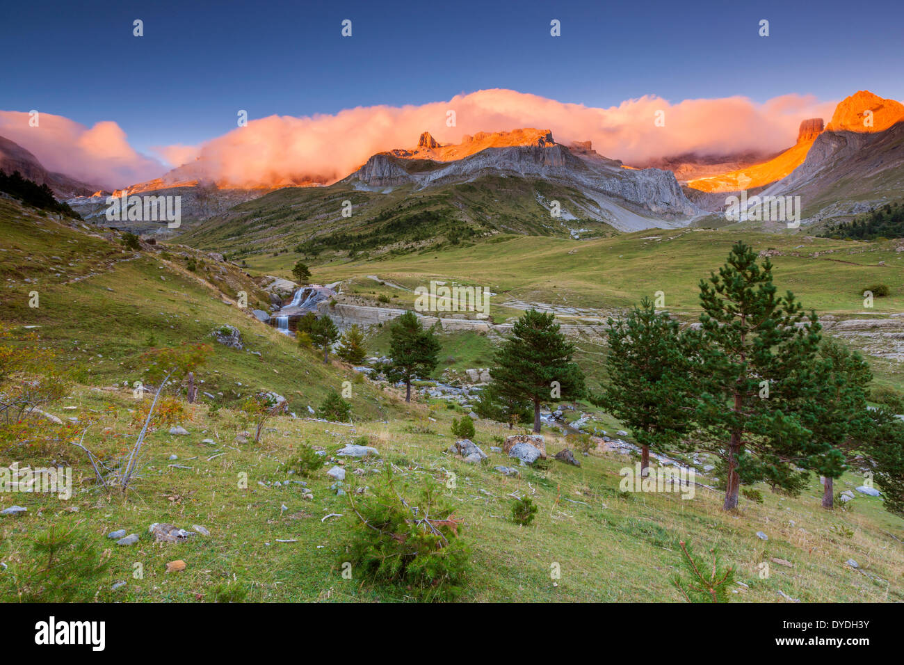 Aisa vallée dans le Parque Natural de los Valles Occidentales. Banque D'Images