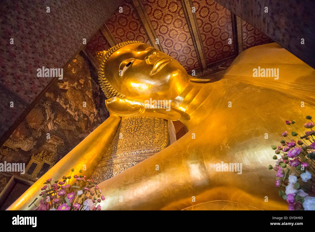 World Heritage Bangkok Thailande Asie Wat Wat Pho bariolé, le bouddhisme du Grand Bouddha couché de la religion une touristique célèbre Banque D'Images