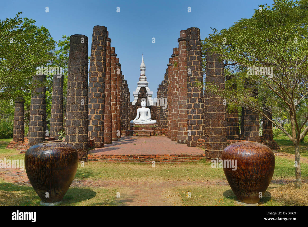Asie Thaïlande Bangkok ancien Siam Park Wat Maha That Chedi colorés de l'architecture de Sukhothai culture histoire ancien parc touristique, Banque D'Images