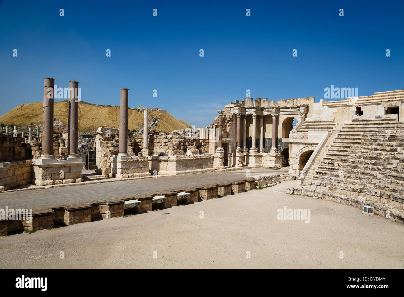 Ruines de l'amphithéâtre, d'Roman-Byzantine ville Scythopolis, tel le parc national de Beit Shean, Beit Shean, Israël. Banque D'Images
