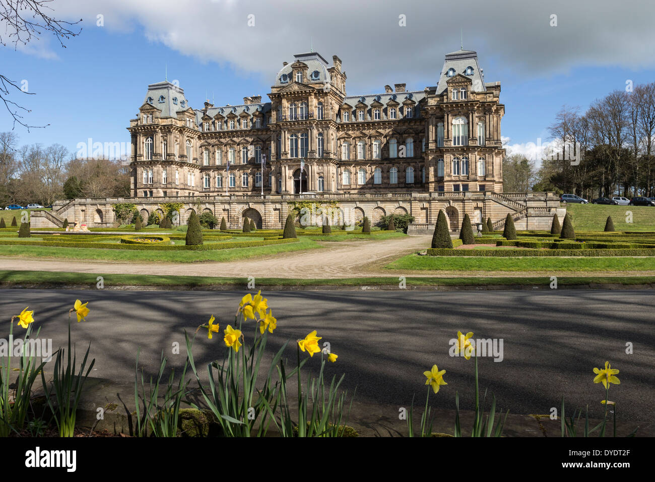 Le Bowes Museum au printemps de Teesdale Barnard Castle County Durham UK Banque D'Images