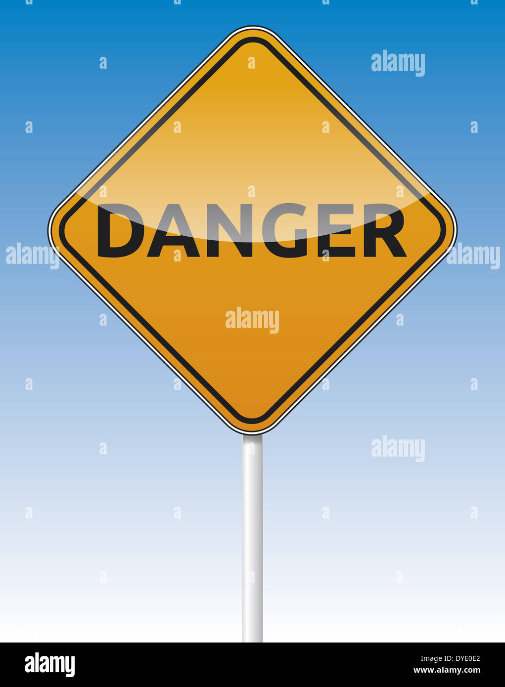 Panneau de circulation Danger conseil routier avec la réflexion. Banque D'Images