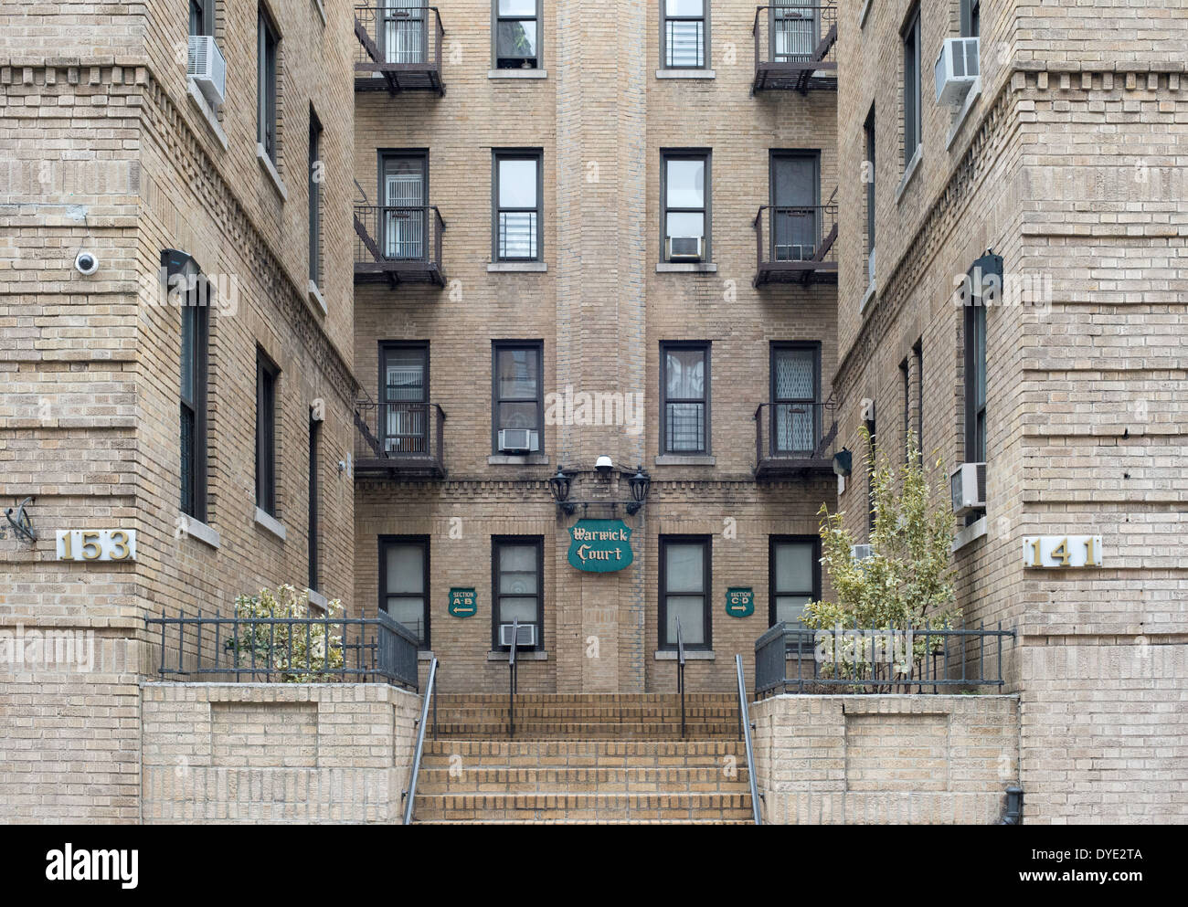 Warwick 'court' immeuble sur West 139e Rue à Harlem, New York City. Banque D'Images