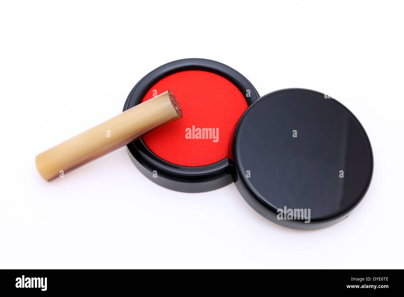 Timbre japonais (hanko) sur fond blanc Banque D'Images