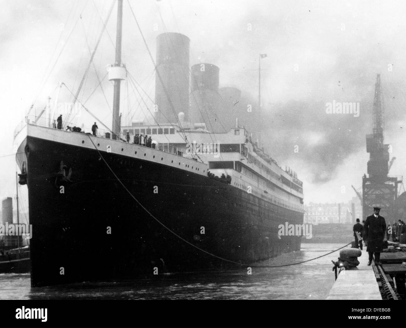 RMS Titanic est un paquebot britannique qui a coulé dans l'Atlantique Nord le 15 avril 1912 après avoir heurté un iceberg lors de son voyage inaugural de Southampton, UK à New York City, États-Unis. Le naufrage du Titanic a causé la mort de 1 502 personnes dans l'une des catastrophes maritimes en temps de paix la plus meurtrière de l'histoire moderne. Banque D'Images