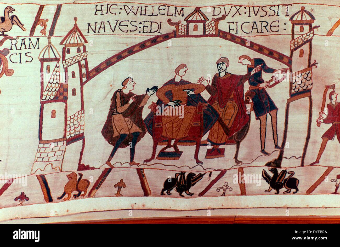 Scène de la Tapisserie de Bayeux un tissu brodé de près de 70 mètres (230 pi) de long, qui dépeint les événements menant à la conquête normande de l'Angleterre Concernant William, duc de Normandie et Harold, comte de Wessex, plus tard le roi d'Angleterre, et aboutissant à la bataille de Hastings en 1066 Banque D'Images
