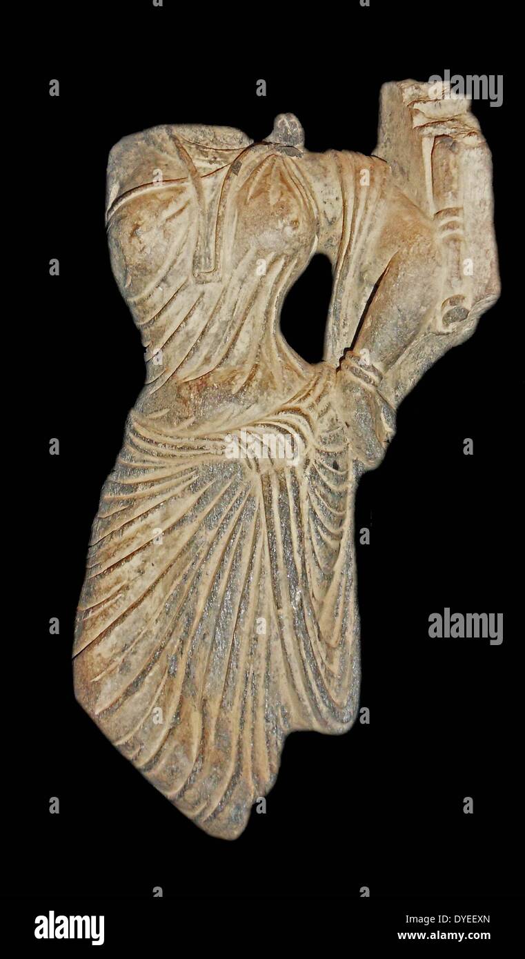 Fragment de Figure féminine 100 A.D. le schiste. Banque D'Images