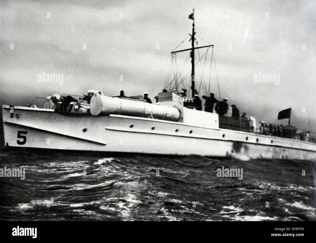 Le bateau de patrouille de la marine allemande dans la mer du Nord pendant le réarmement de l'Allemagne sous les nazis en 1934 Banque D'Images