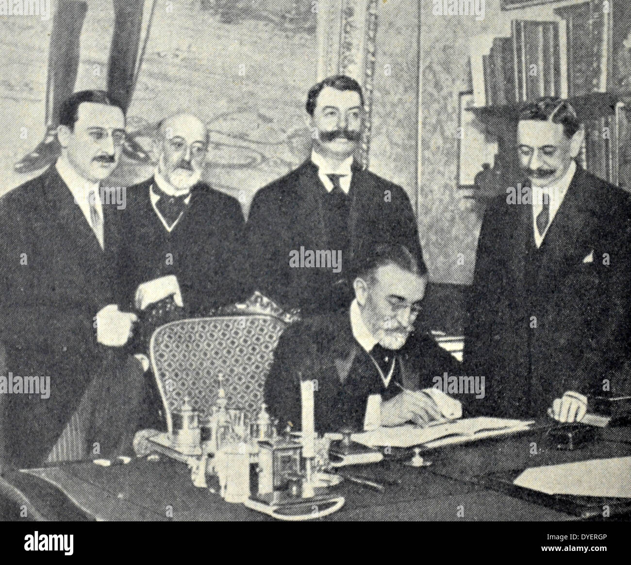 Traité entre la France et l'Espagne en ce qui concerne le Maroc. 1911. Banque D'Images