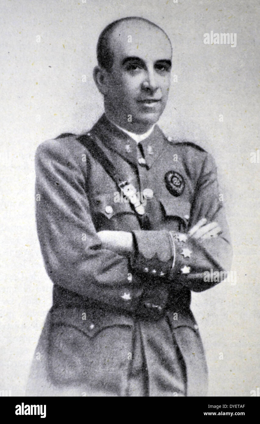 Cortés Santiago González (1897 - 2 mai 1937), mieux connu sous le nom de "Capitaine Cortez', l'infanterie de l'armée espagnole et la garde civile. En 1936, le capitaine étant stationnés en Jaen, conduit la révolte d'un grand groupe de gardes civils dans le sanctuaire de Notre-Dame de Cabeza et a pris le commandement de la même pendant les huit premiers mois de l'état de siège qu'ils ont subi par les troupes du côté des républicains à la fin le 1 mai 1937. Fait prisonnier, est mort le jour suivant en raison de blessures de guerre Banque D'Images