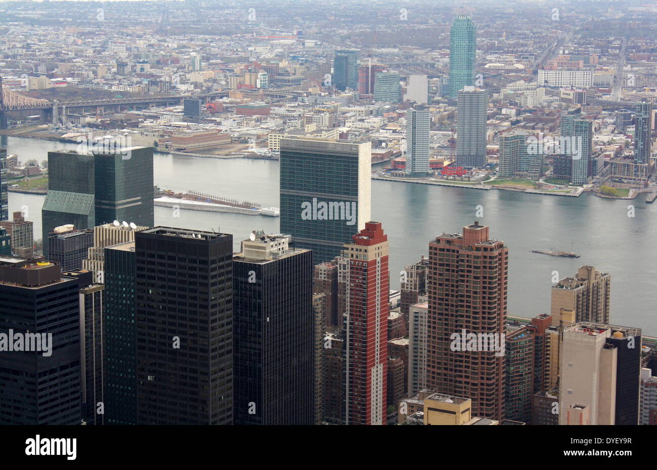 Vue sur la ville de New York de l'Empire State building de Manhattan. Banque D'Images