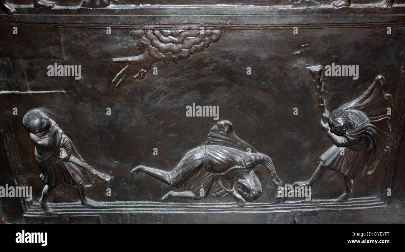 Détail de portes en bronze avec des scènes de l'ancien et le Nouveau Testament en relief. Fait à l'ordre de Saint Bernward, et créé par lui en 1015 à l'église St-Michel, Hildesheim. Ils ont depuis pris de la cathédrale par son successeur. Ce panneau présente le meurtre d'Abel. Banque D'Images