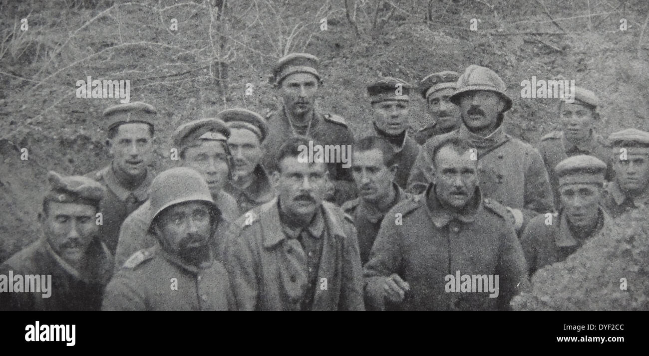 Prisonniers de guerre allemands capturés à l'ouest de la ville de Reims. Banque D'Images
