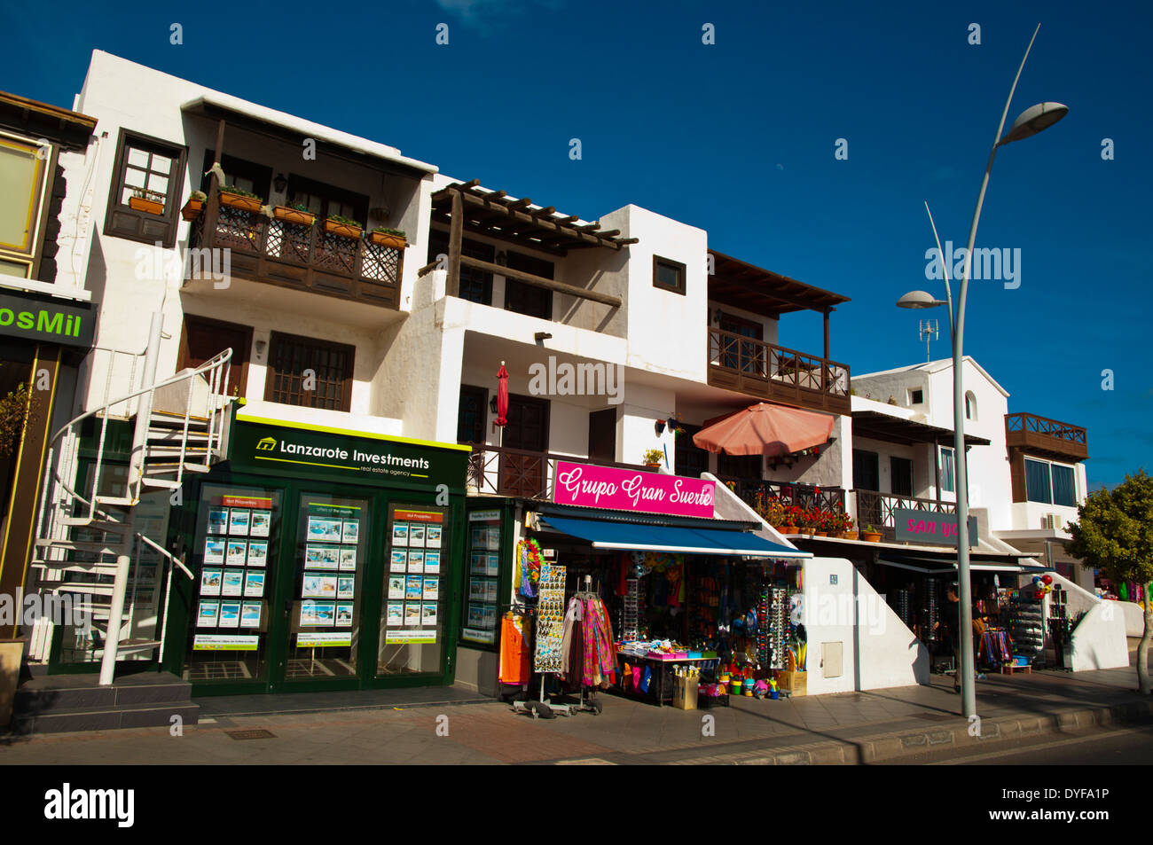 Avenida de las Playas, rue Main, Puerto del Carmen, Lanzarote, Canary Islands, Spain, Europe Banque D'Images