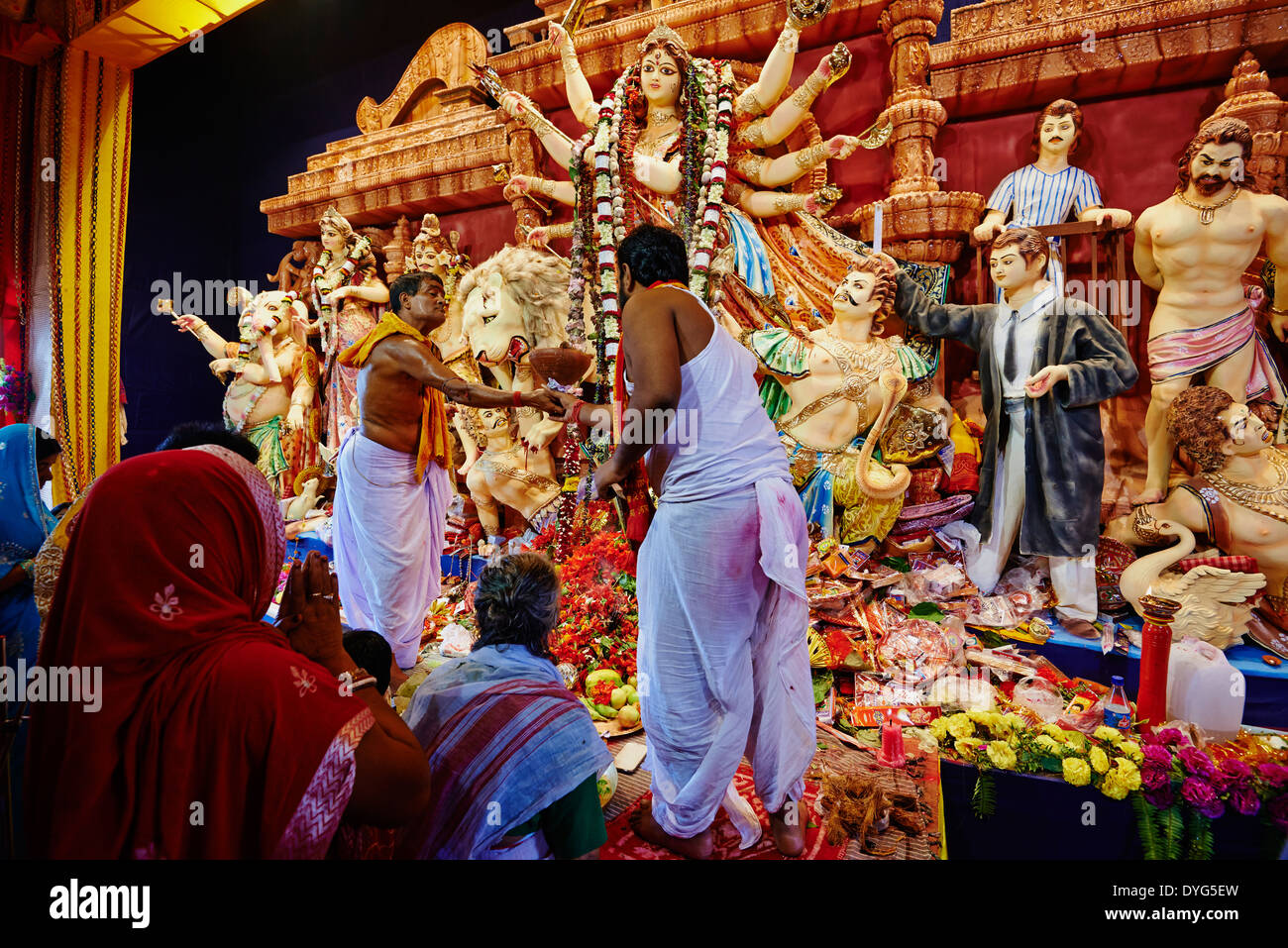 L'Inde, le Bengale occidental, Calcutta, Calcutta, pour Durga Puja festival plus de 2000 Pandals (temples temporaires) sont construire Banque D'Images