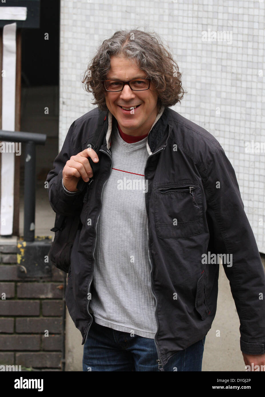 Londres, Royaume-Uni, 17 avril 2014. Alan Davies vu à l'UGC vidéo sur la SouthBank Banque D'Images