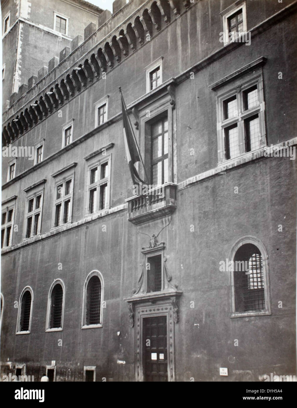 Cette photo de la collection Erickson AL16 montre un B-24 Liberator pendant la seconde Guerre mondiale. Elle met en évidence le rôle de l'avion dans le combat aérien et son service dans divers théâtres de guerre, y compris en Italie. Banque D'Images