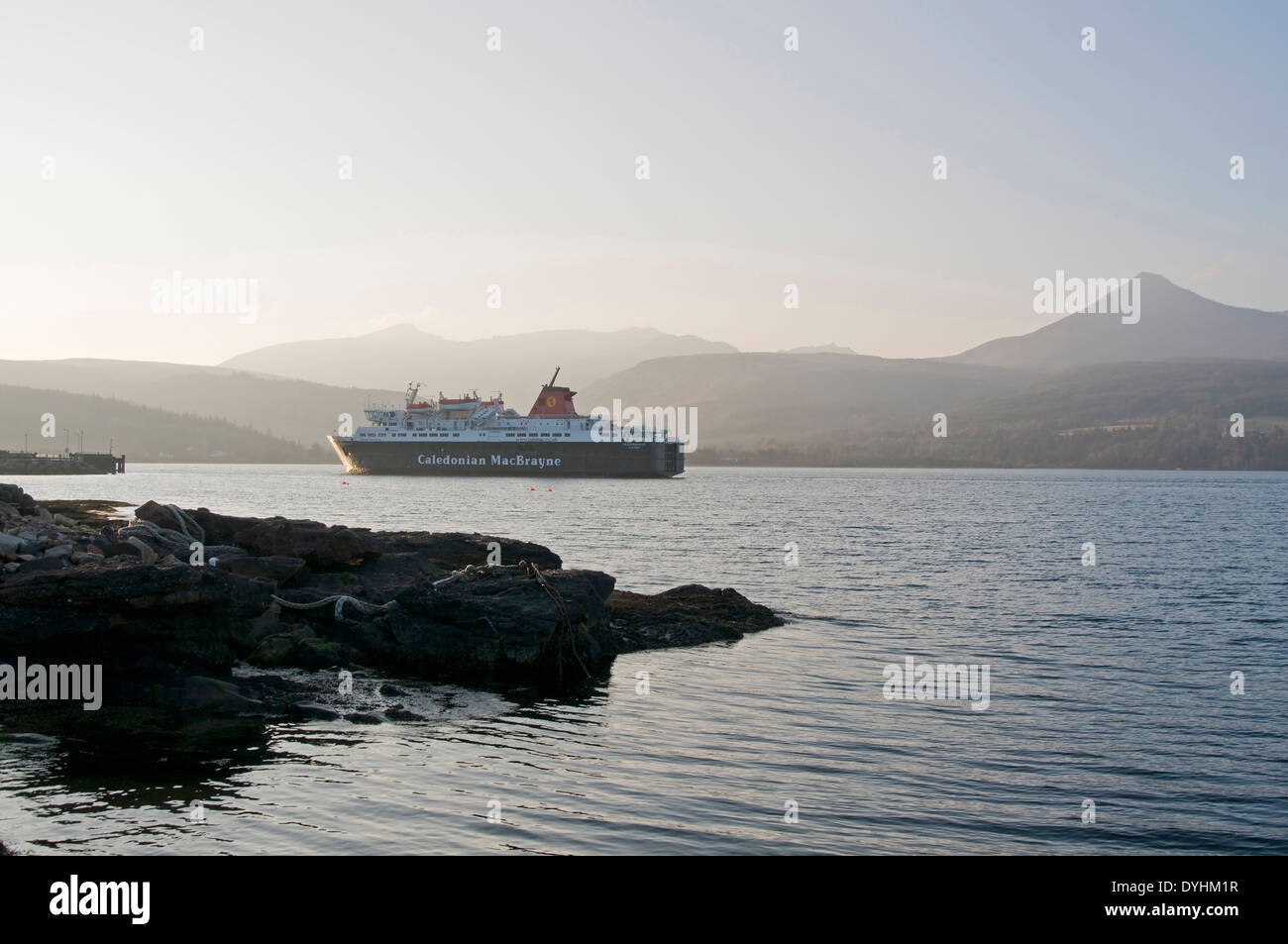 Approche d'Arran Brodick ferry Banque D'Images