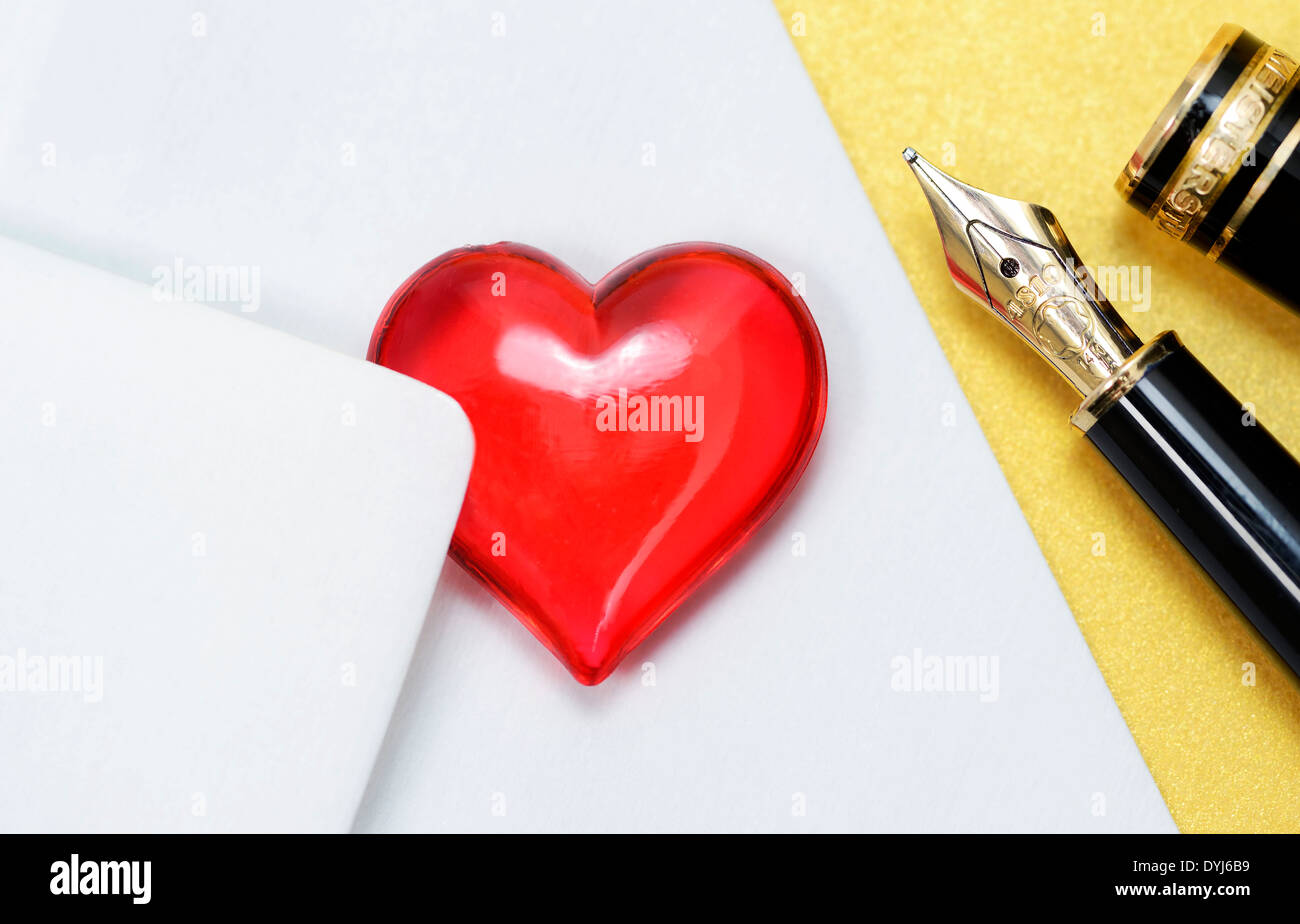 Valentinstagsbrief und Herz Banque D'Images