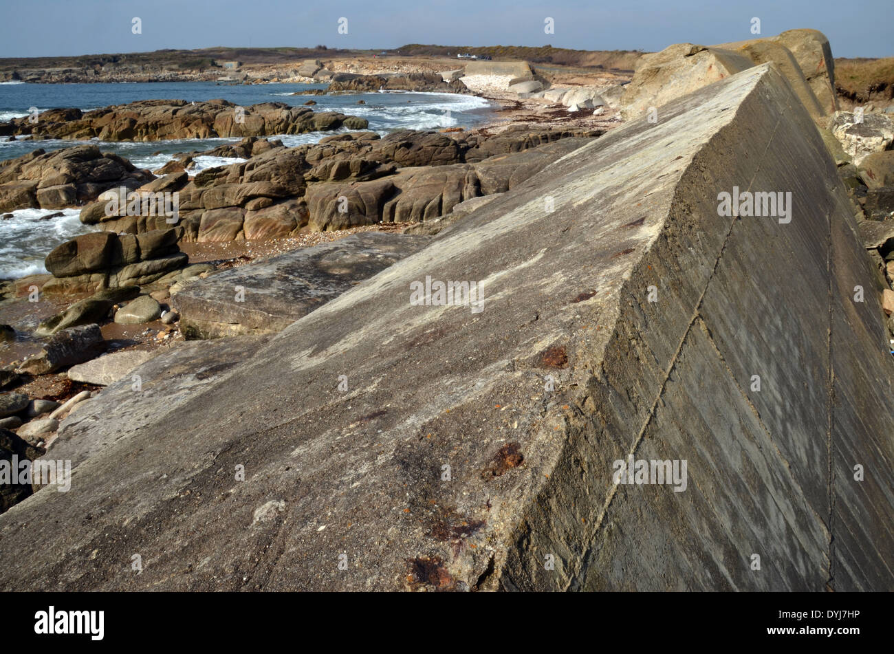 WW2 : reste de la German mur de l'Atlantique en Bretagne. Mur dans le Couregant. Banque D'Images