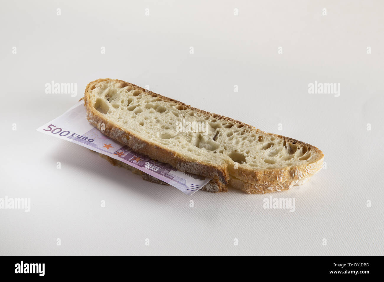 Sandwich avec 500 euros euros Banque D'Images