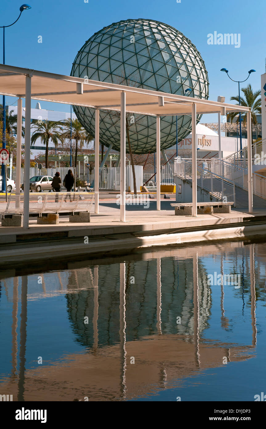 Sphère bioclimatique, l'île de La Cartuja, à Séville, Andalousie, Espagne, Europe Banque D'Images