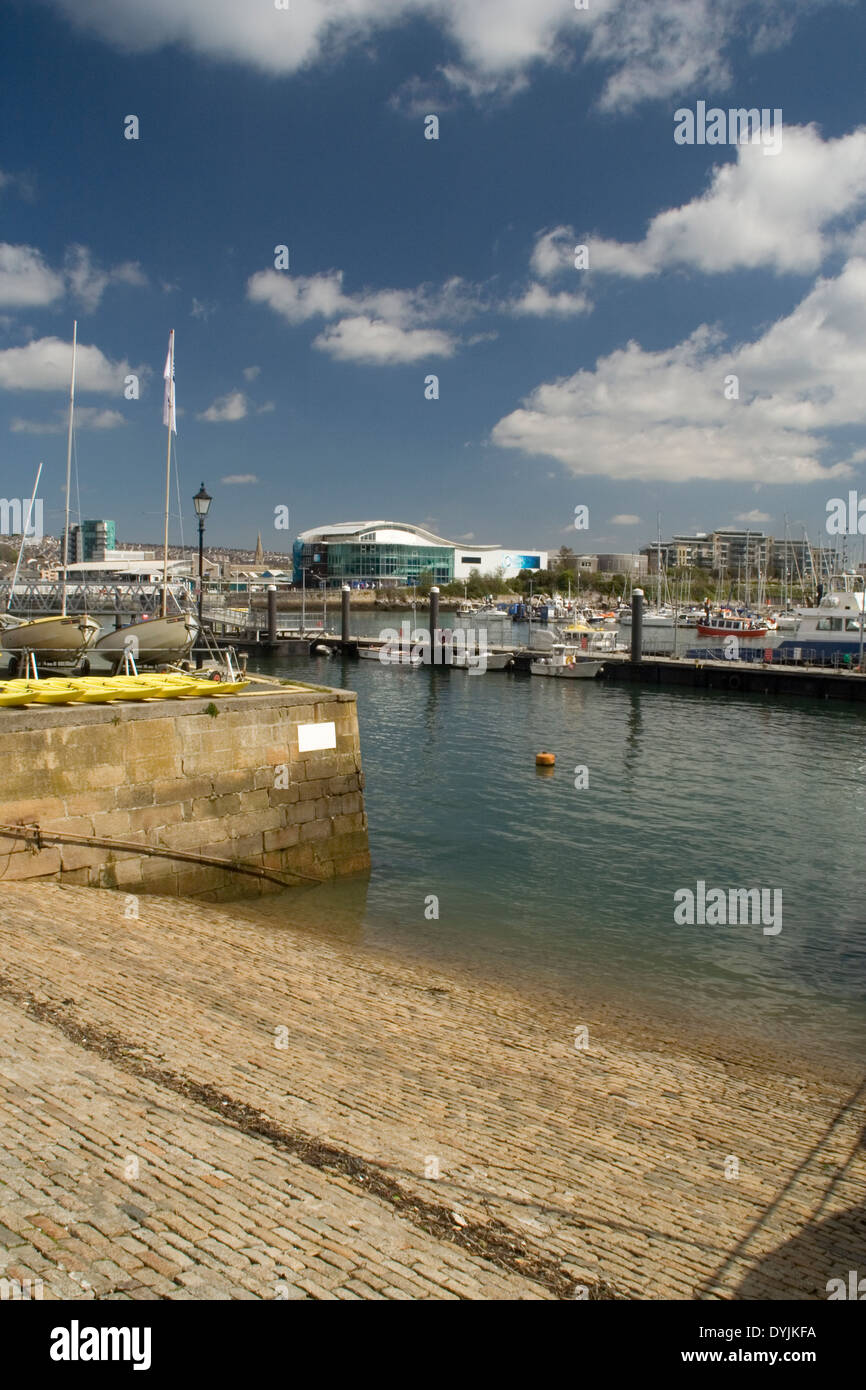 Vue sur National Marine Aquarium de slipway Banque D'Images