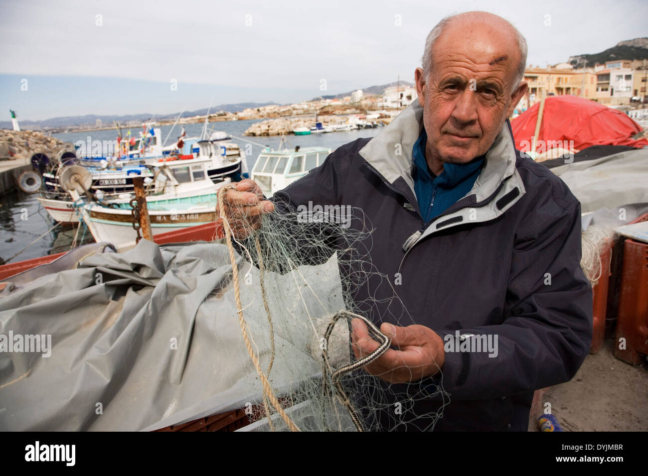 Jean-Claude Bianco, pêcheur et plongeur Luc Vanrell qui ont trouvé l'avion  de Saint Exupery Antoine. Près de Marseille, France Photo Stock - Alamy