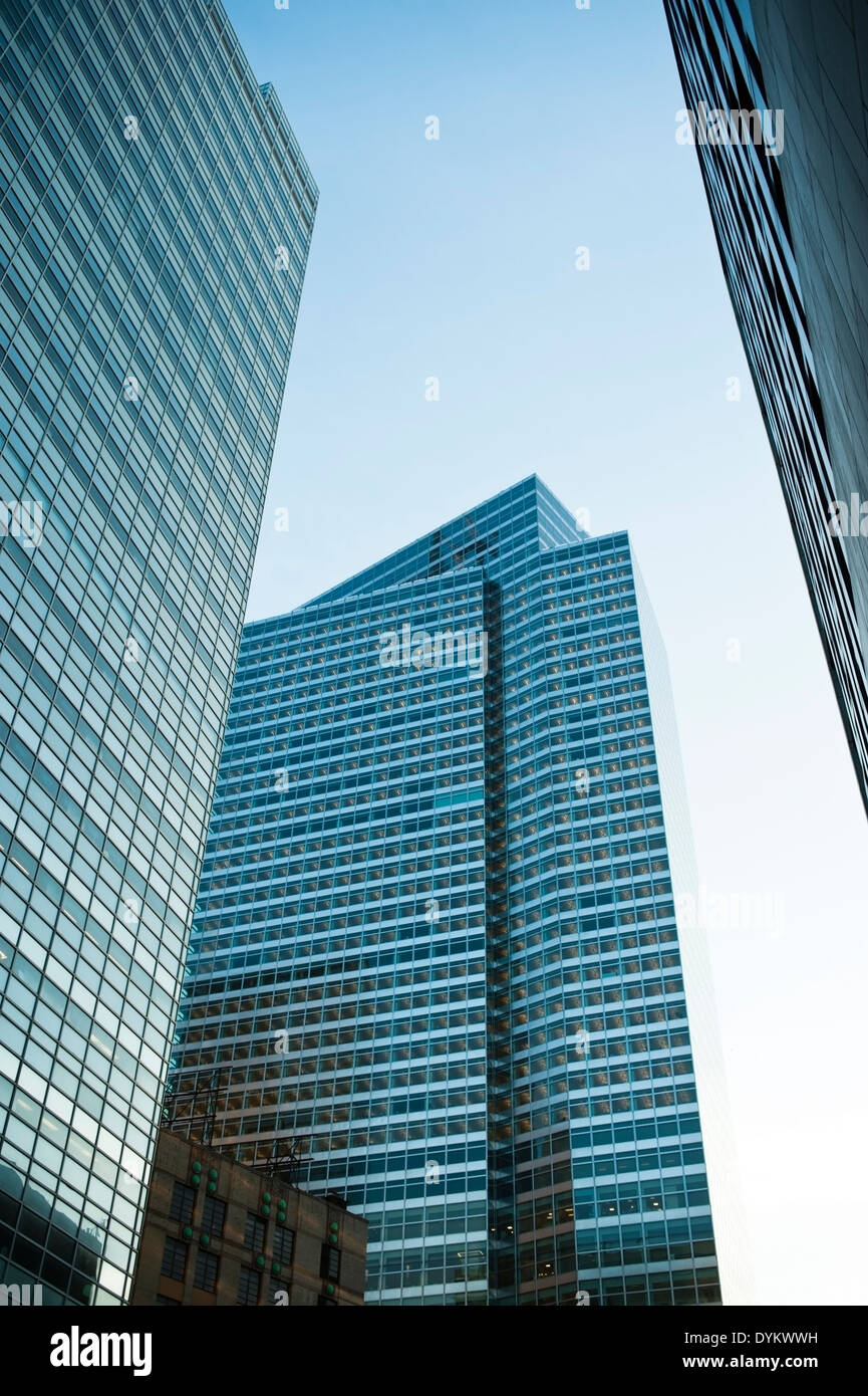 Grand verre bâtiments dans Lower Manhattan, New York City Banque D'Images