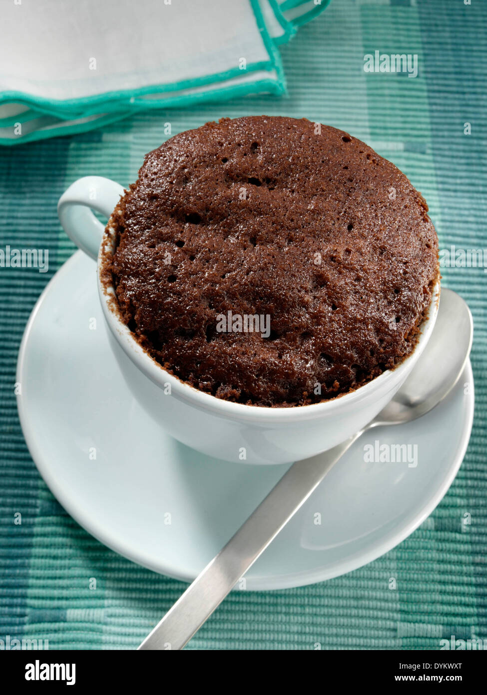 Squidgy Gateau Au Chocolat Au Four A Micro Ondes Dans Une Tasse Dessert Photo Stock Alamy Squidgy Gateau Au Chocolat Au Four A Micro Ondes Dans Une Tasse Dessert Photo Stock Alamy