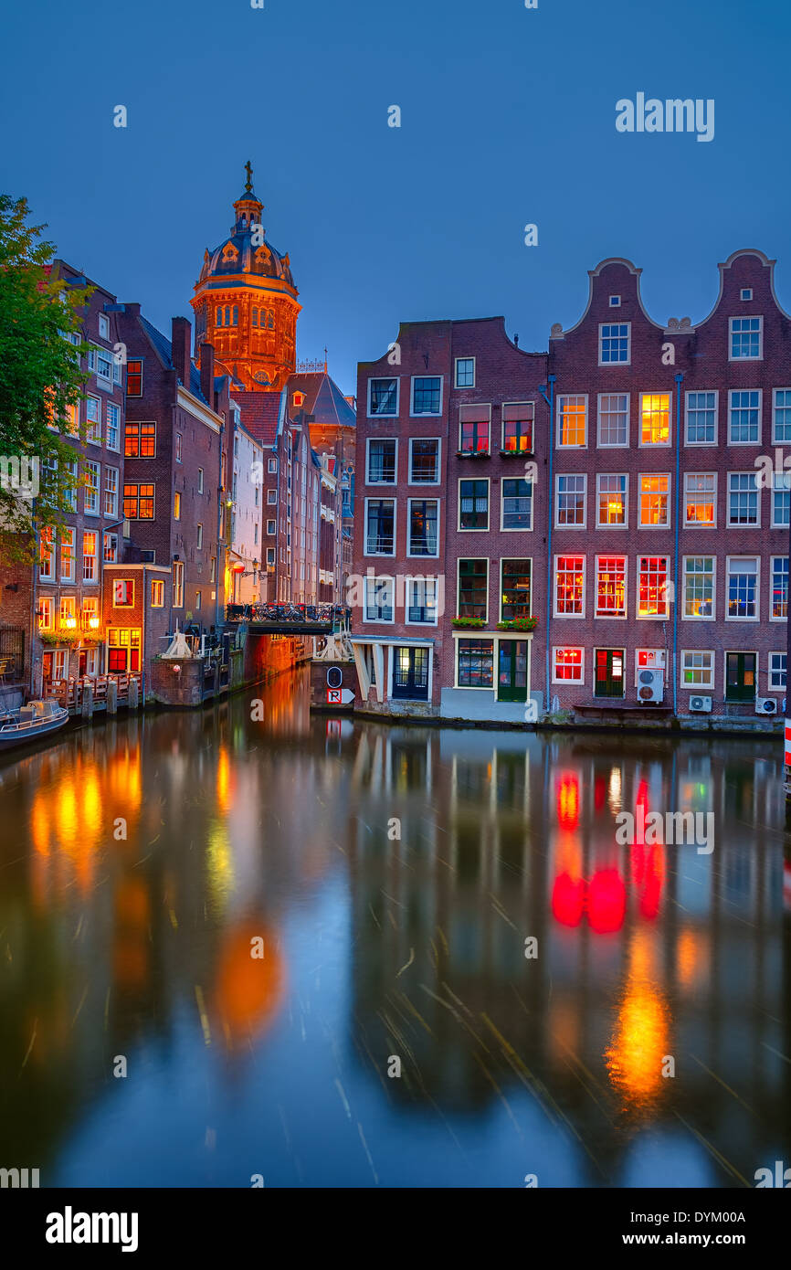 Amsterdam dans la nuit Banque D'Images