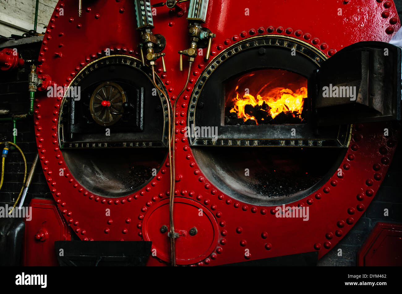 Boiler fire Banque de photographies et d'images à haute résolution - Alamy