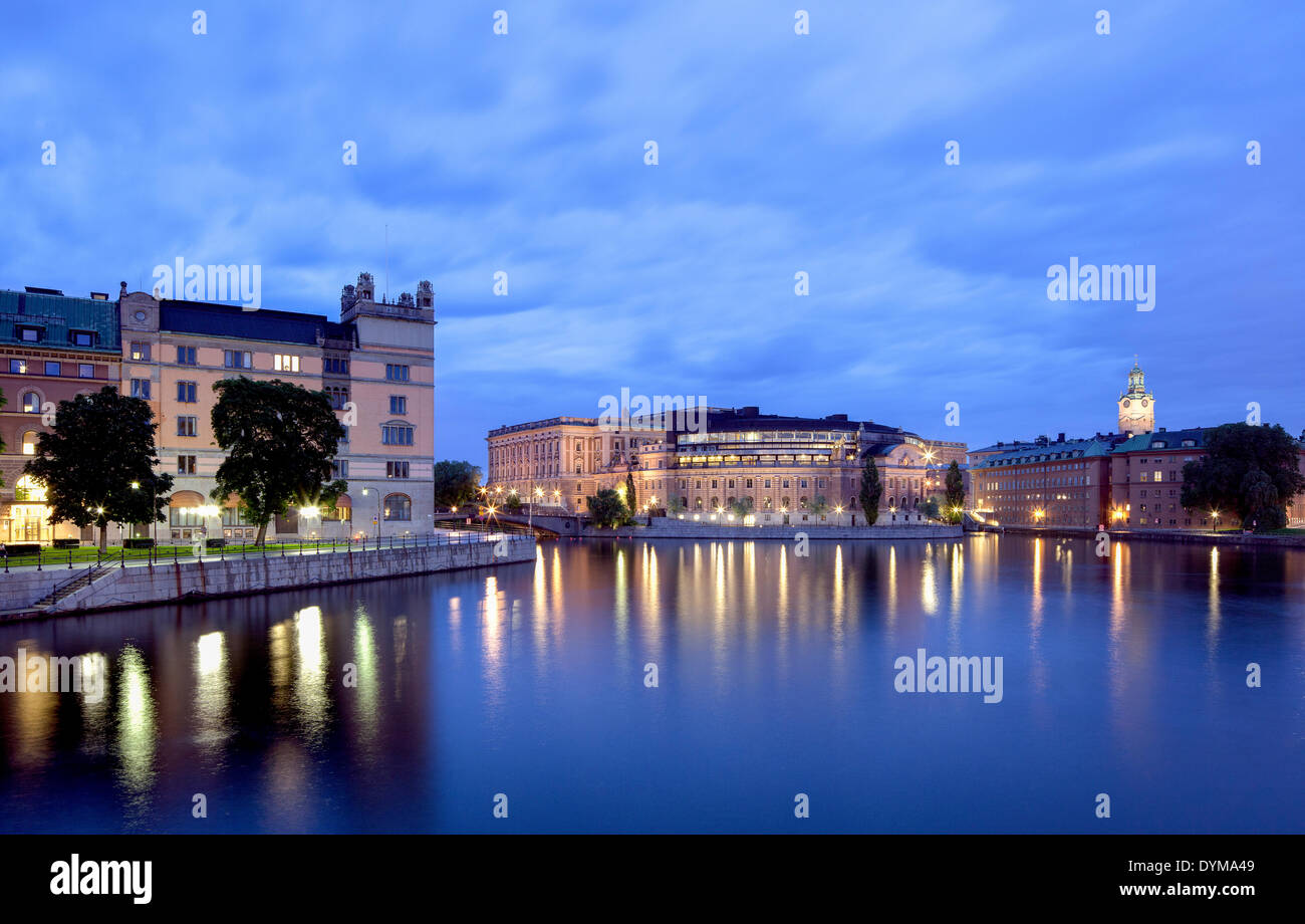 La Maison du Parlement suédois, Riksdagshuset, île de l'Esprit Saint, Helgeandsholmen, Stockholm, Stockholm County ou Stockholms Banque D'Images