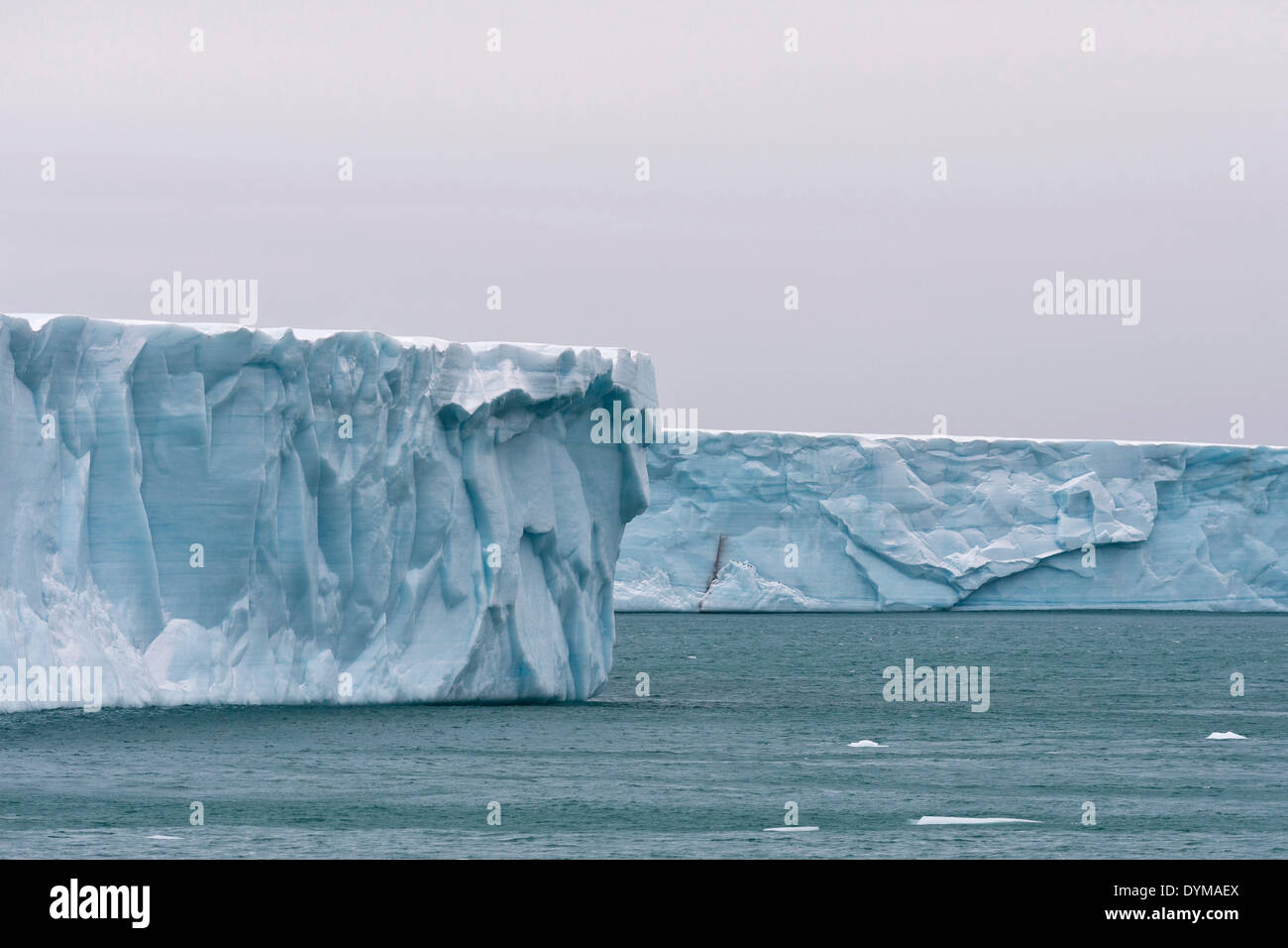 Bråsvellbreen, plus long glacier avant de l'hémisphère nord, Austfonna, Nordaustlandet, archipel du Svalbard Banque D'Images