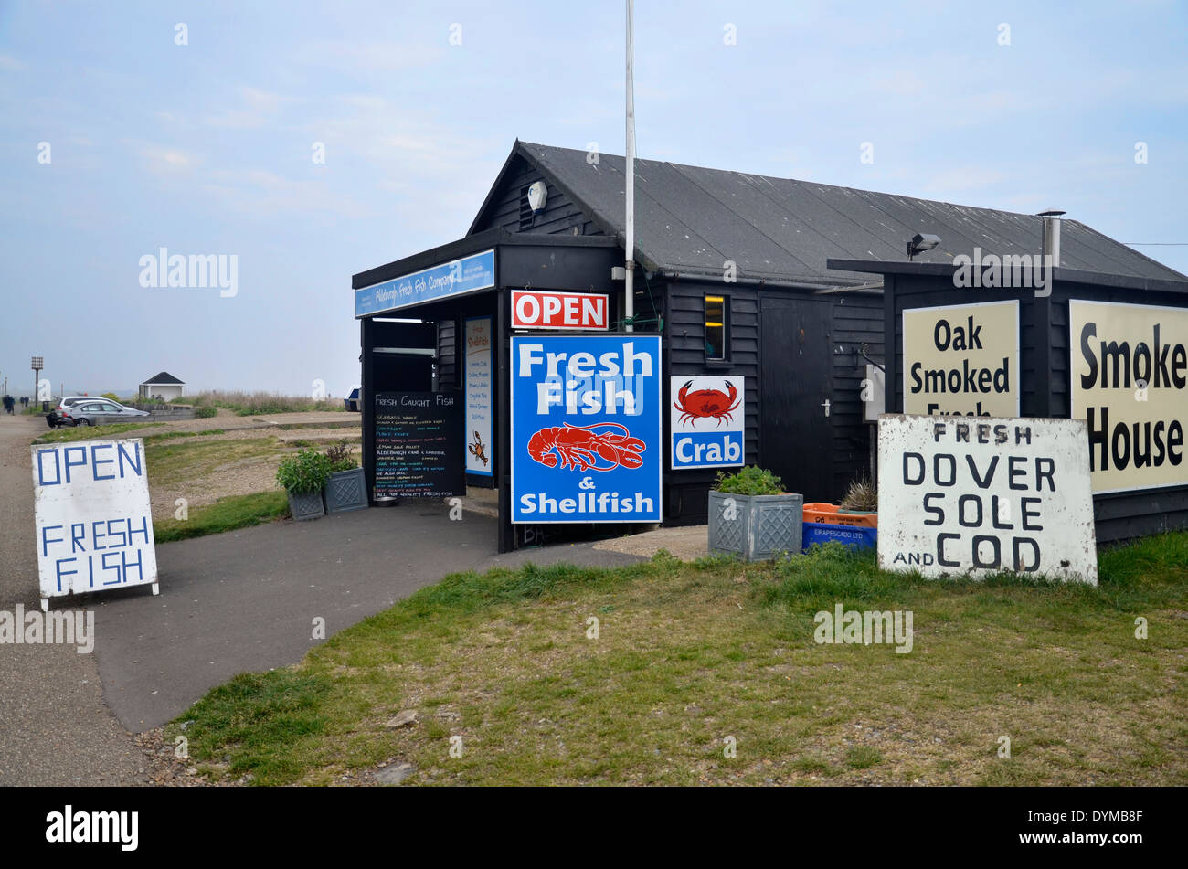 Une cabane de plage poissonnerie à Aldeburgh, Suffolk Banque D'Images