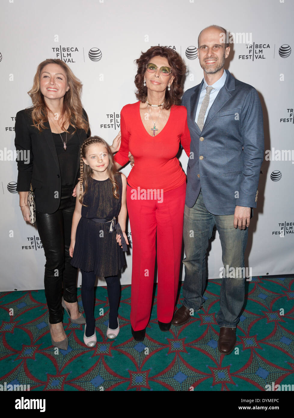 Sasha Alexander, Lucia Sophia Ponti, Sophia Loren et Edoardo Ponti assister à premiere Voix humaine Banque D'Images