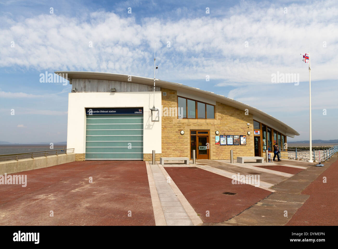 La nouvelle vie de la RNLI station de bateau dans la baie de Morecambe Banque D'Images