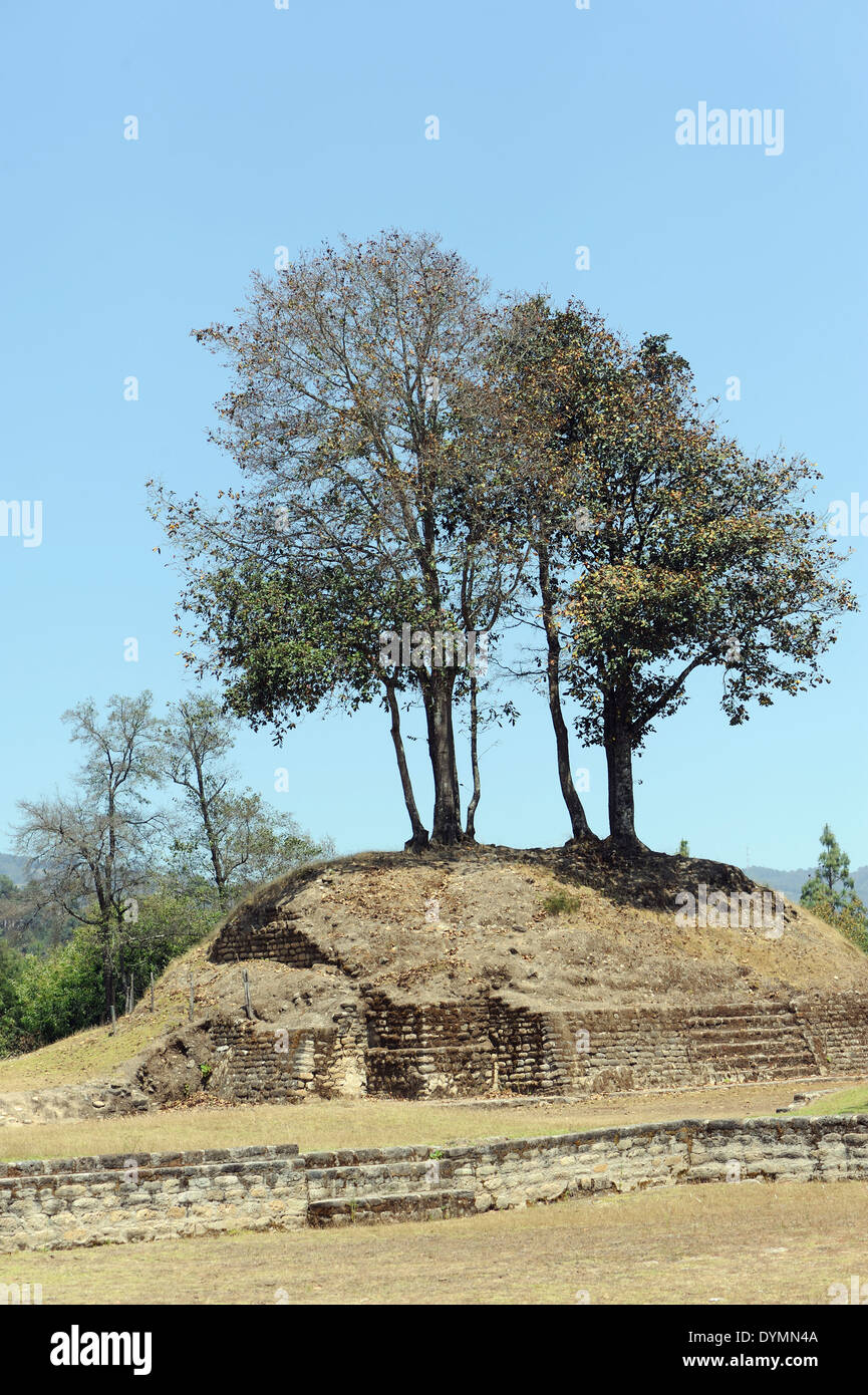 Parque Arqueologico Iximche, Tecpán, departamente de Chimaltenango, République du Guatemala. Banque D'Images