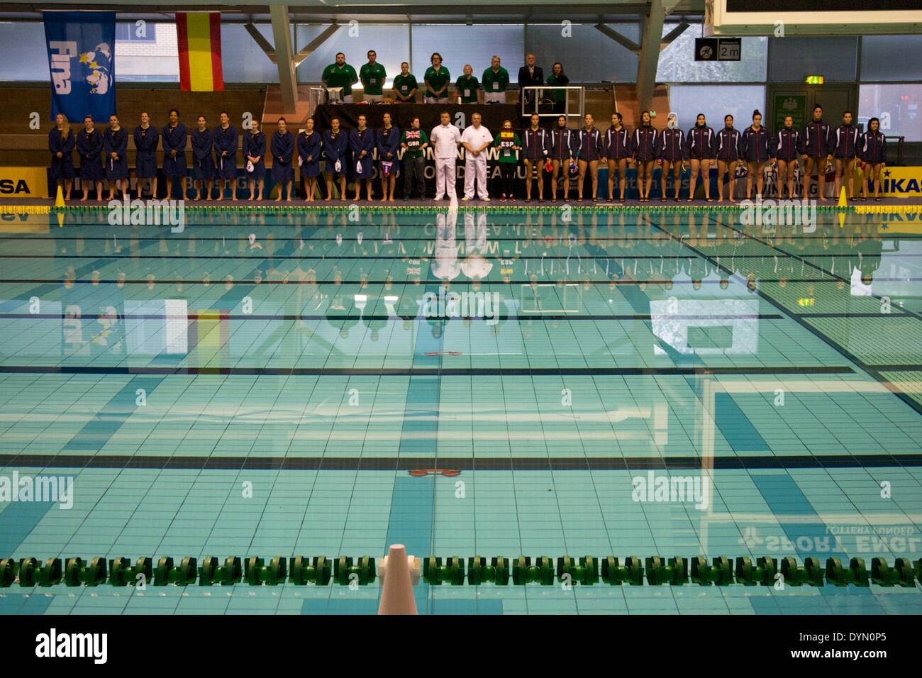 Manchester, UK. 22 avr, 2014. Présentation de l'équipe avant la FINA de water-polo Femmes Ligue Mondiale entre la Grande-Bretagne et l'Espagne. Credit : Action Plus Sport/Alamy Live News Banque D'Images