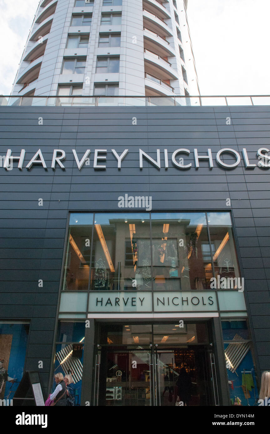 Harvey Nichols de gamme magasin régional dans le centre commercial Cabot Circus à Bristol, Angleterre Banque D'Images