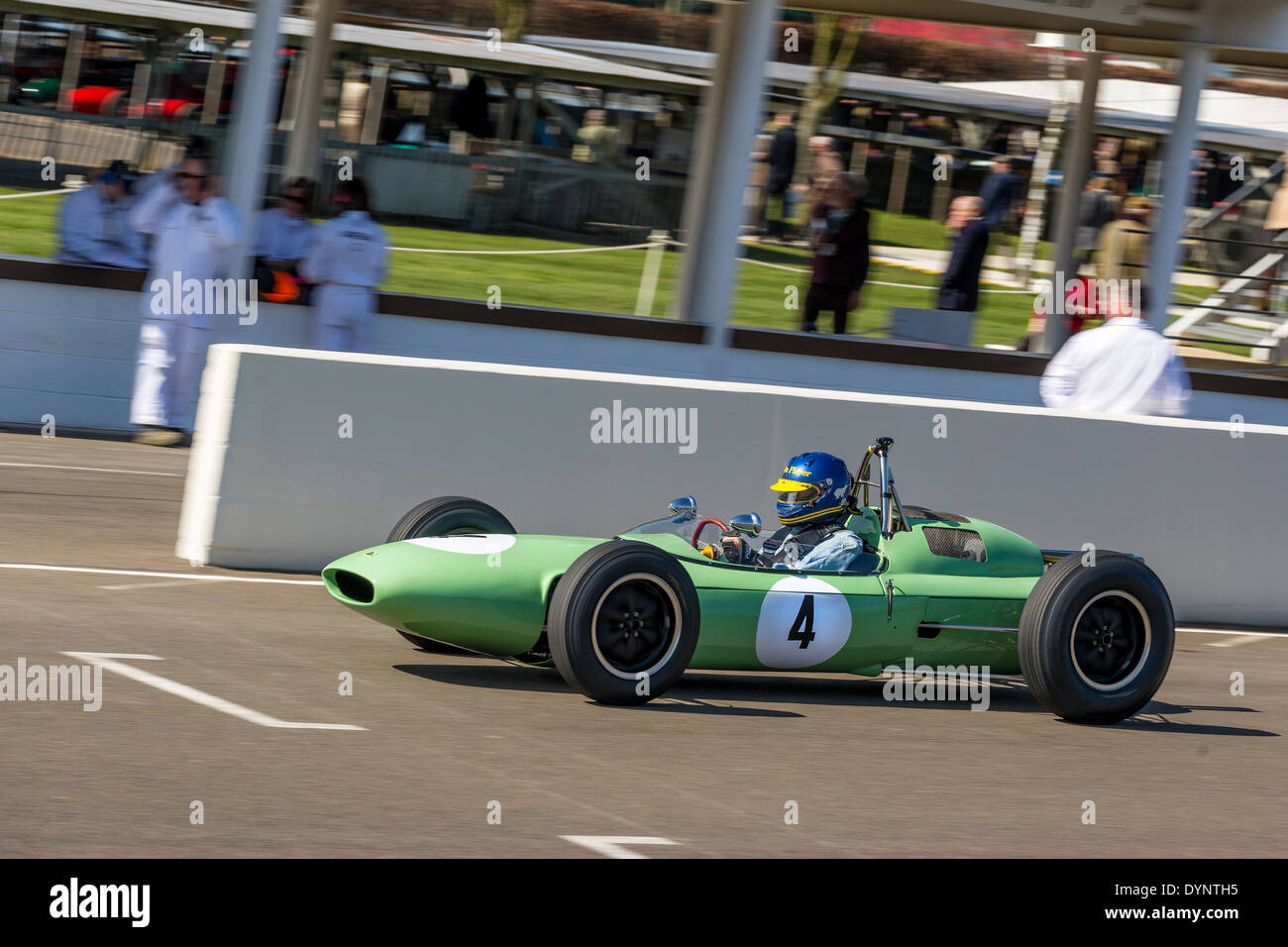 1962 Lotus-Climax 24 avec chauffeur Andrew Beaumont, 72e réunion des membres de Goodwood, Sussex, UK. Clark-Stewart cup race. Banque D'Images