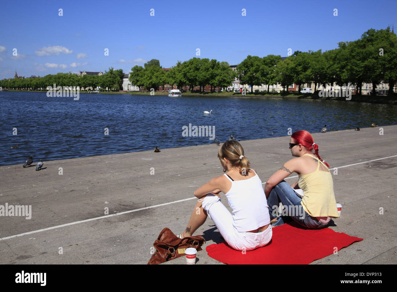 Lac Pfaffenteich, Schwerin, Mecklembourg Poméranie occidentale, l'Allemagne, de l'Europe Banque D'Images