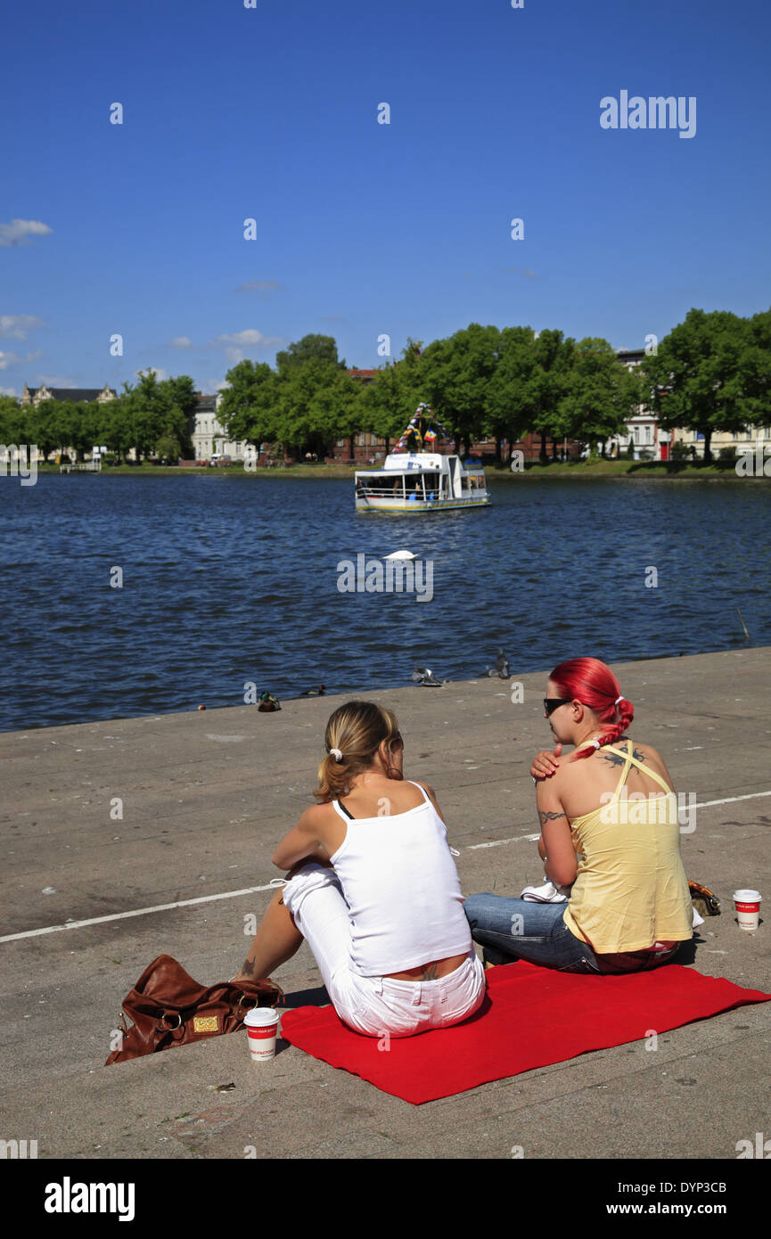 Lac Pfaffenteich, Schwerin, Mecklembourg Poméranie occidentale, l'Allemagne, de l'Europe Banque D'Images