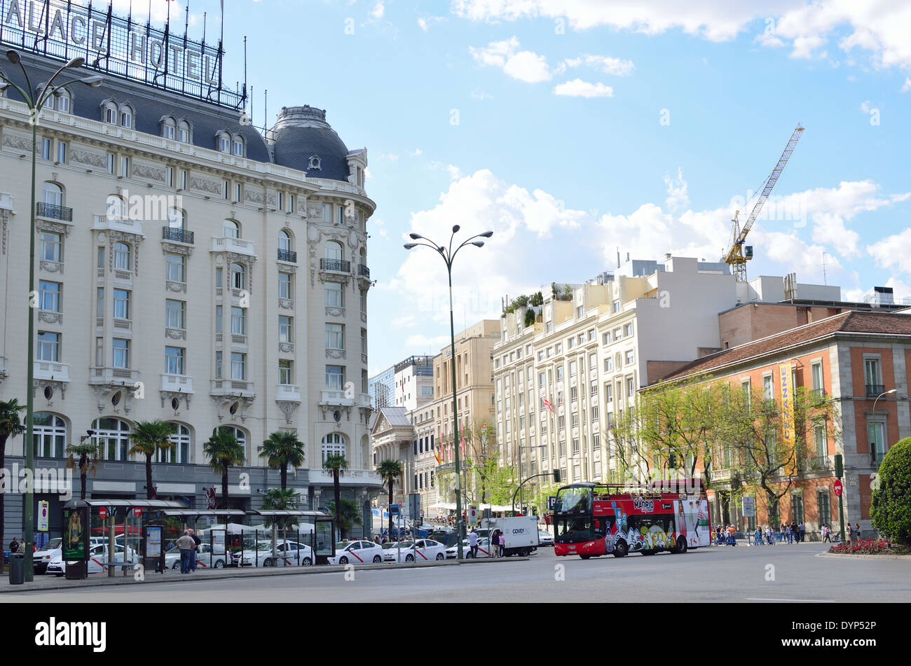 Scène de rue de Madrid Espagne trafic Banque D'Images