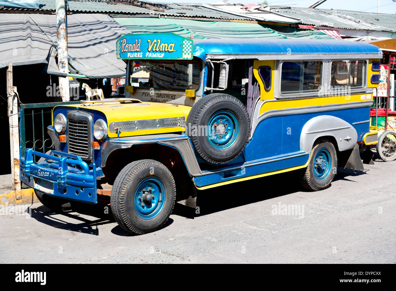 Jeepney à Angeles City, Luzon, Philippines Banque D'Images