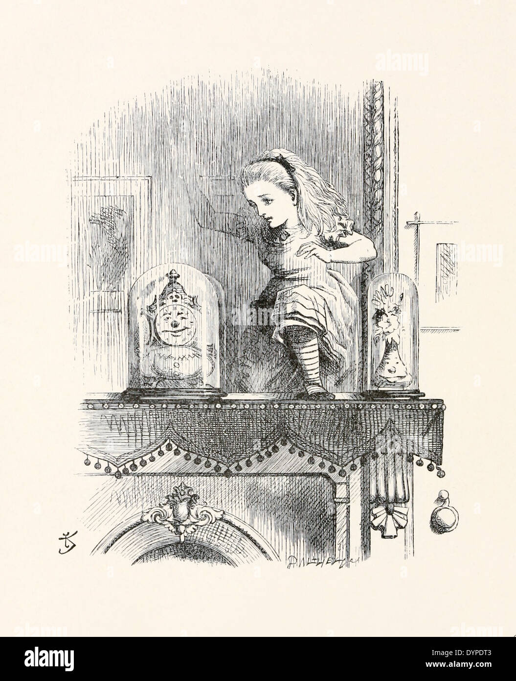 John Tenniel (1820-1914) Illustration de Lewis Carrol dans de l'autre côté du '" publié en 1871. Alice passe par Banque D'Images