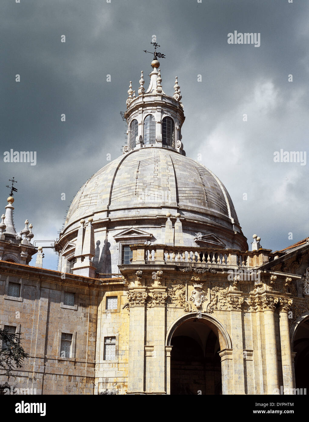 Sanctuaire de Loyola. Baroque churrigueresque. Dome. De l'extérieur. 17e siècle. Banque D'Images